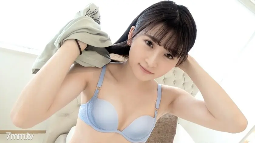 SIRO-4358第一枪女演员的蛋蛋满满的透明缓缓漏出诚实的声音干净利落的少女透明感出众她正在学习成为一名女演员但严重的裤子不是演戏网络上的AV应用AV体验拍摄1431